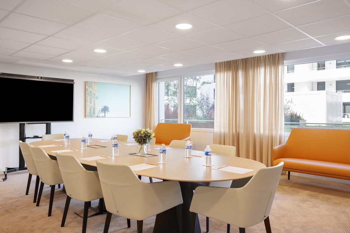 Aparthotel Residhome Aeroport 3*