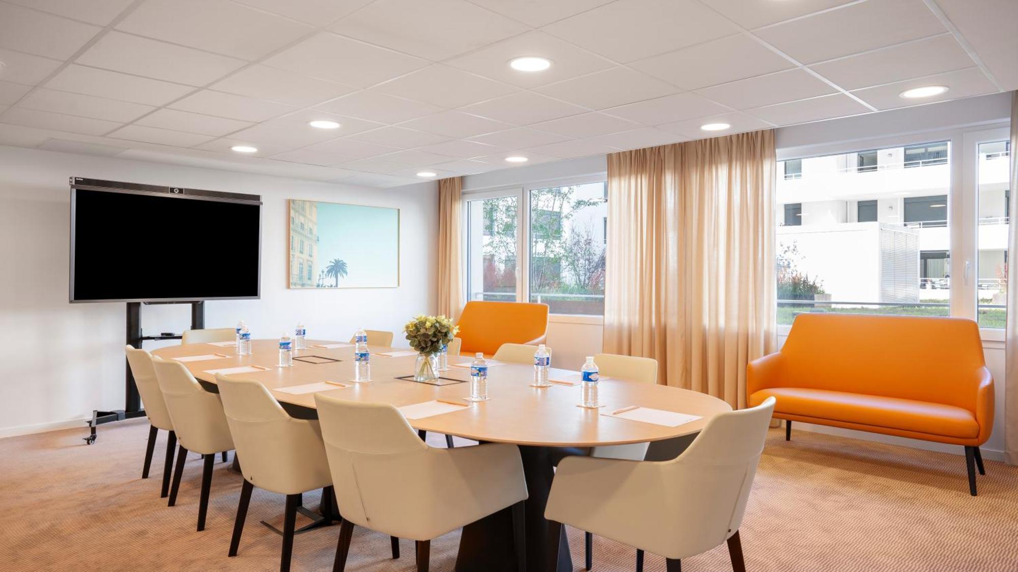 Residhome Aeroport Aparthotel